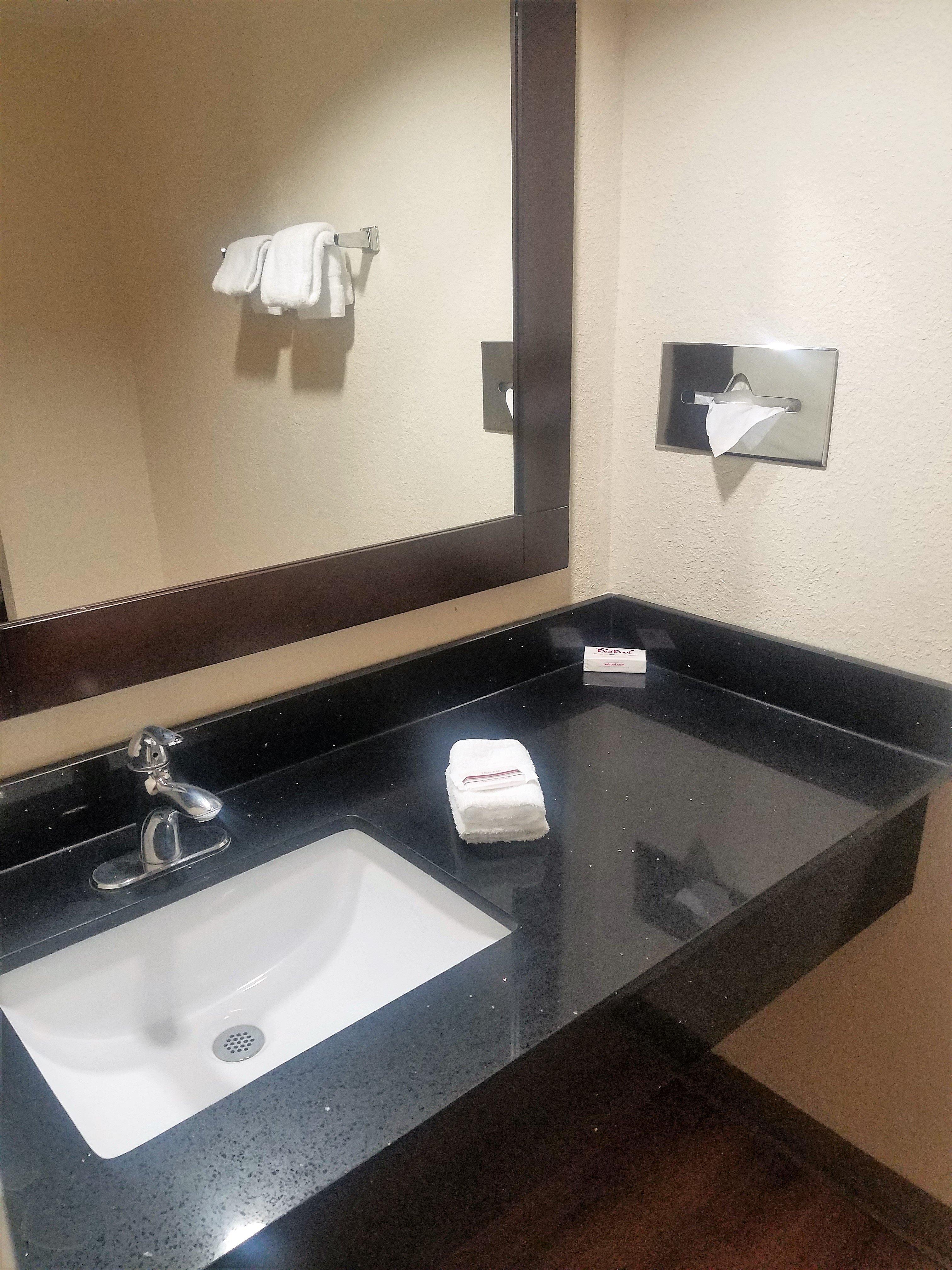 Red Roof Inn & Suites Houston- Hobby Airport Екстериор снимка